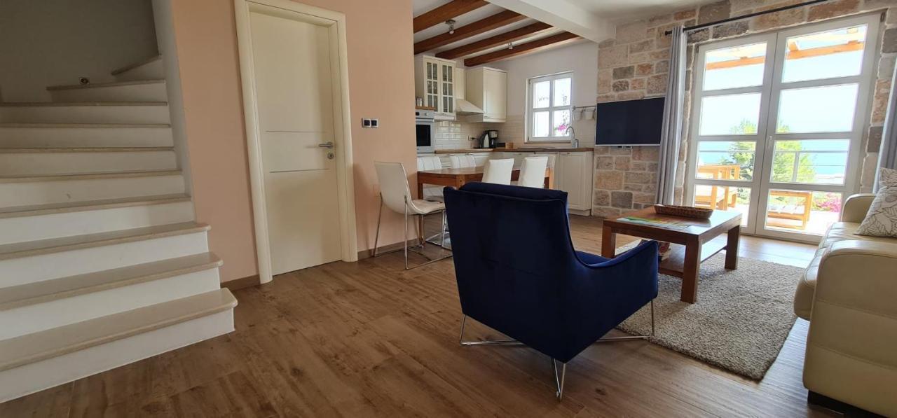 Apartments Lolita Bol Extérieur photo